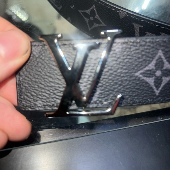 Louis Vuitton LV Initiales Belt 95/38 (M0450) - Picture 5 of 6